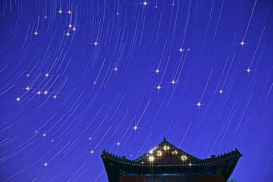 《Sky光·遇》现已登陆PS 《风之旅人》包同步推出